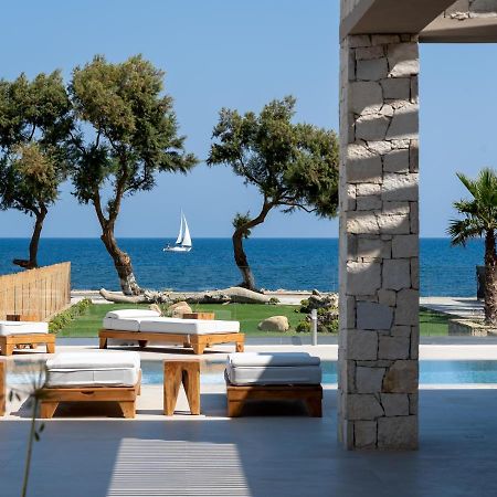Artemis Seafront Villa, An Evanescence Sea Retreat, By Thinkvilla 塔伦蒂斯 外观 照片