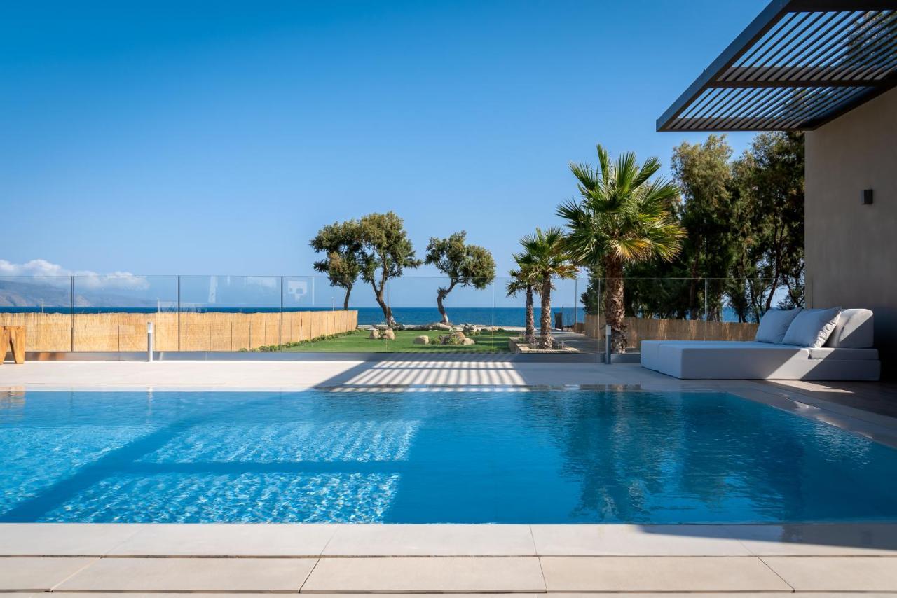 Artemis Seafront Villa, An Evanescence Sea Retreat, By Thinkvilla 塔伦蒂斯 外观 照片