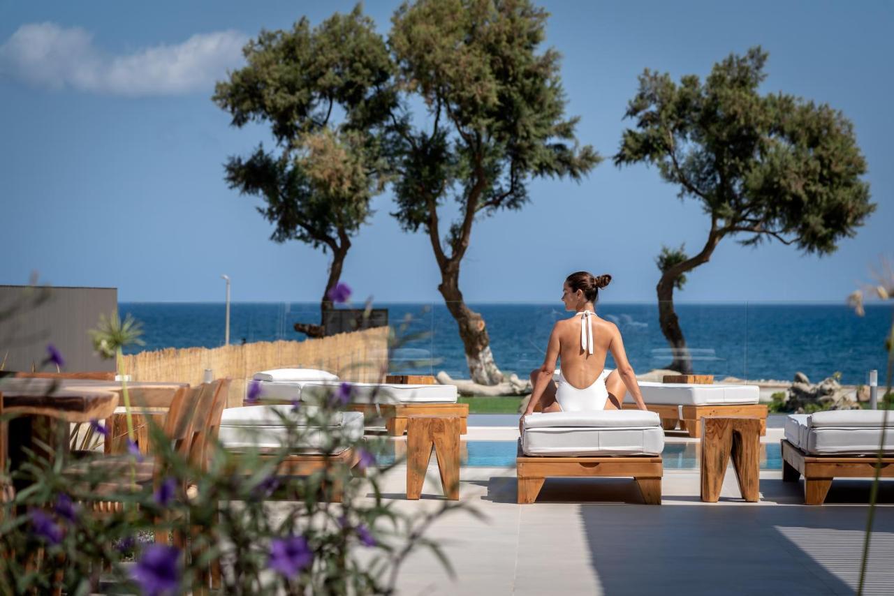 Artemis Seafront Villa, An Evanescence Sea Retreat, By Thinkvilla 塔伦蒂斯 外观 照片