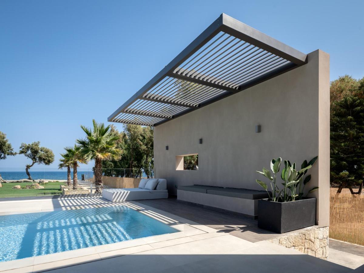 Artemis Seafront Villa, An Evanescence Sea Retreat, By Thinkvilla 塔伦蒂斯 外观 照片