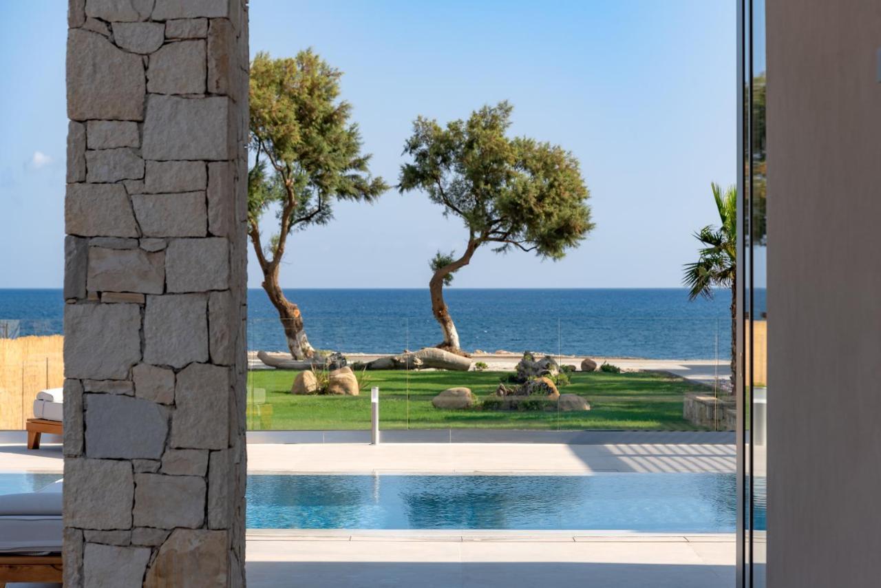 Artemis Seafront Villa, An Evanescence Sea Retreat, By Thinkvilla 塔伦蒂斯 外观 照片